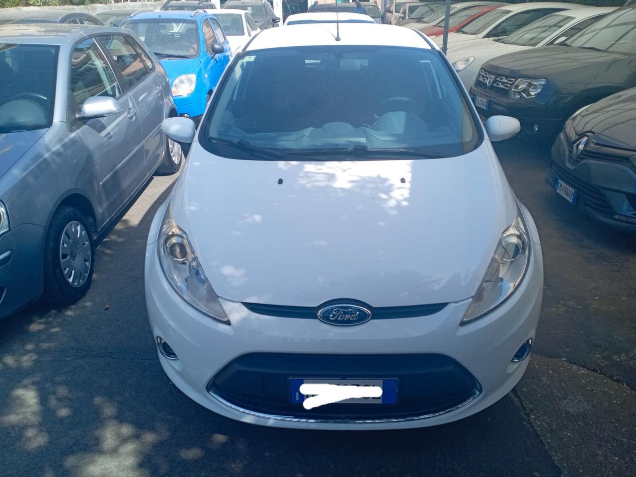 Ford Fiesta 1.4 5 porte Bz.- GPL Titanium