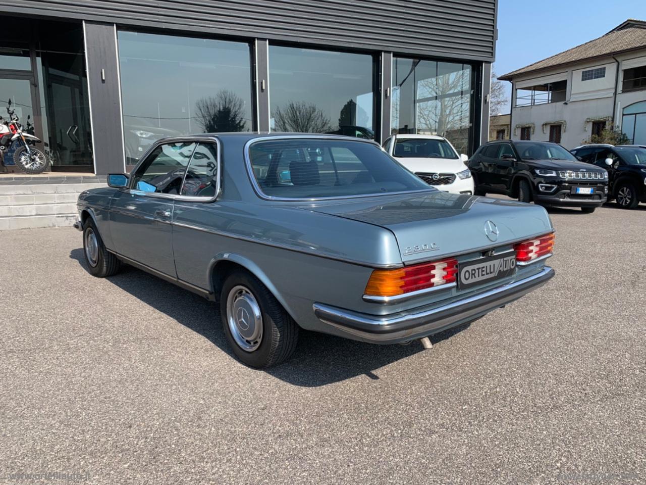 MERCEDES-BENZ 230 C AUTOMATICA DA COLLEZIONE