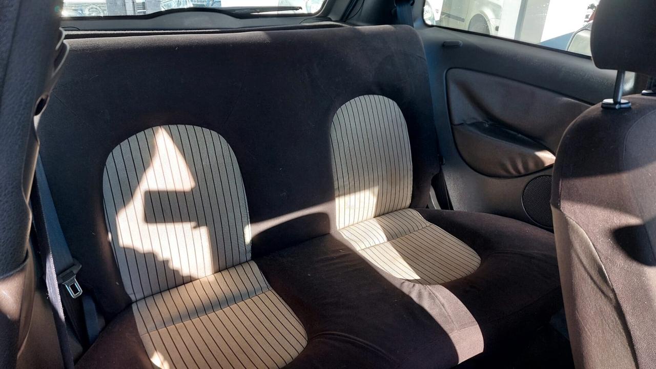 Lancia Ypsilon 1.2 GPL