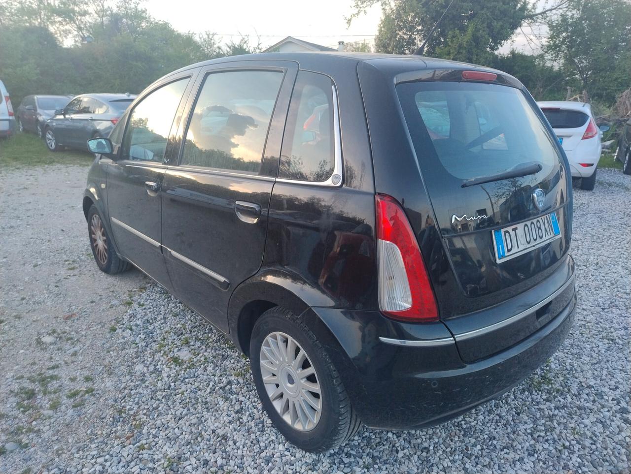 Lancia MUSA 1.4 16V Poltrona Frau