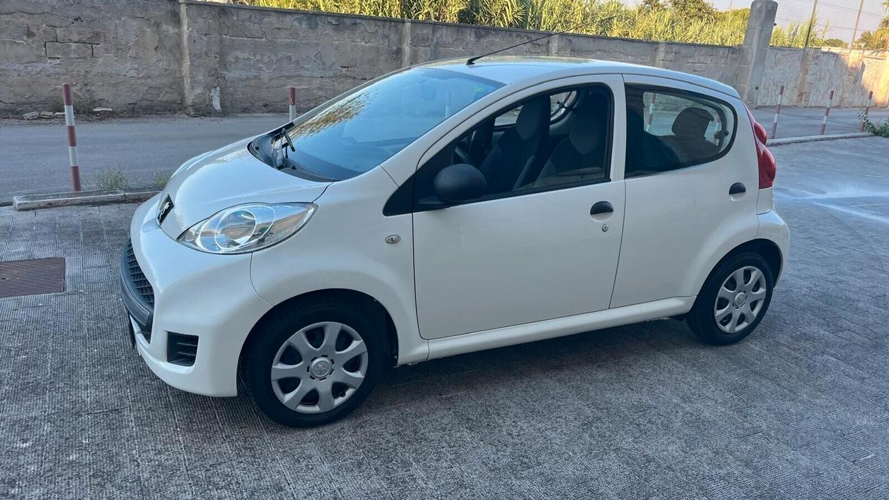 Peugeot 107 1.0 68CV 5p. Plaisir Km 52.000