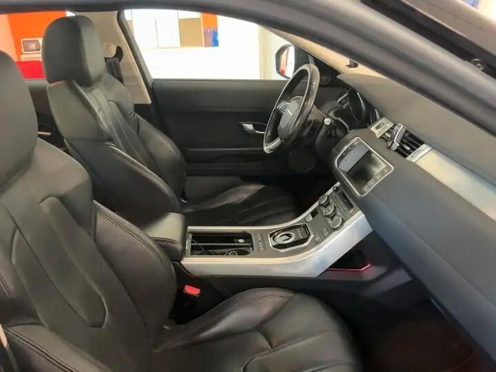 Land Rover Range Evoque 2.2 TD4 5p. Pure