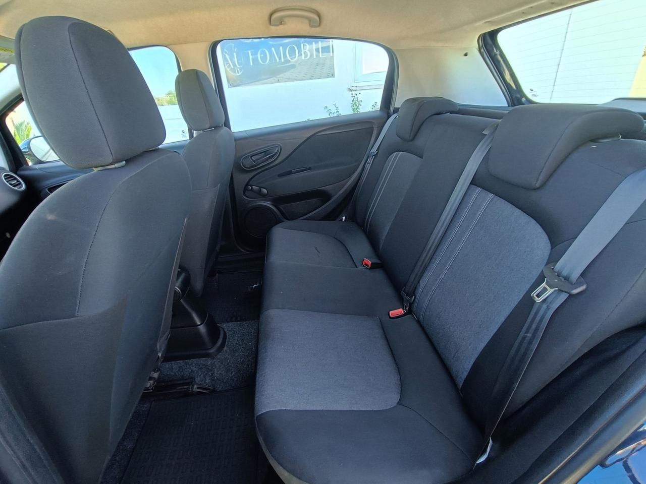 Fiat Punto 1.3 MJT II S&S 95 CV 5 porte Street - 2017