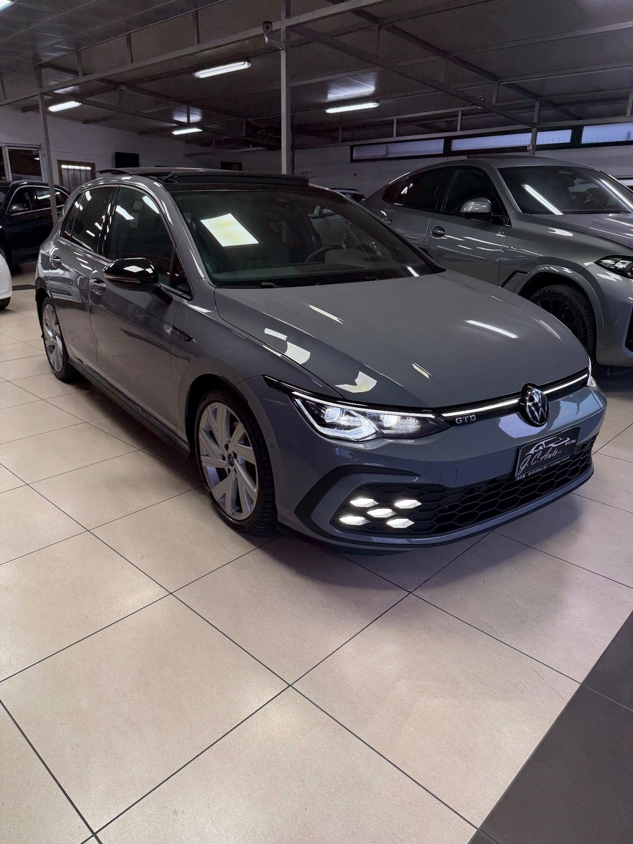Volkswagen Golf 2.0 TDI DSG GTD 200CV 11/2023 KM 22.000