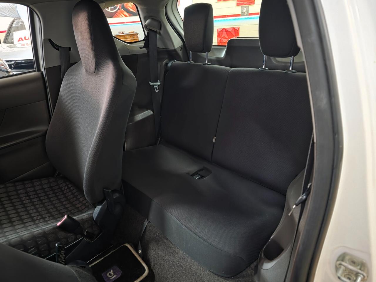 Toyota iQ 1.0 Lounge