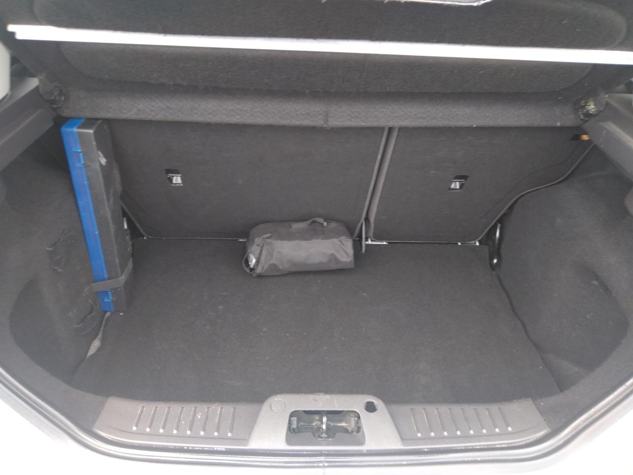 Ford Fiesta 1.4 5p. Bz.- GPL Titanium x neopatentati