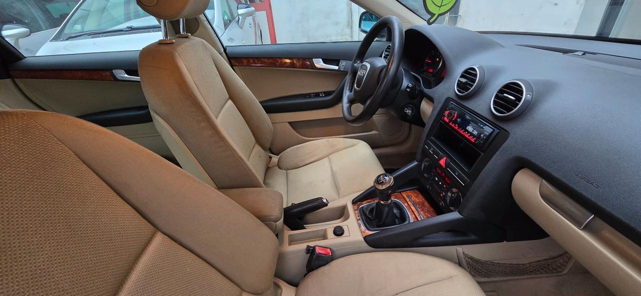 Audi A3 2.0 16V TDI Ambiente