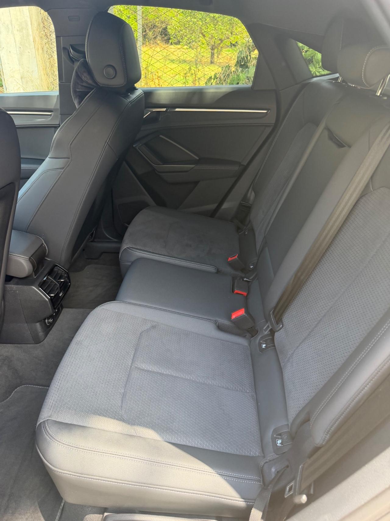 Audi Q3 35 TDI S tronic line edition