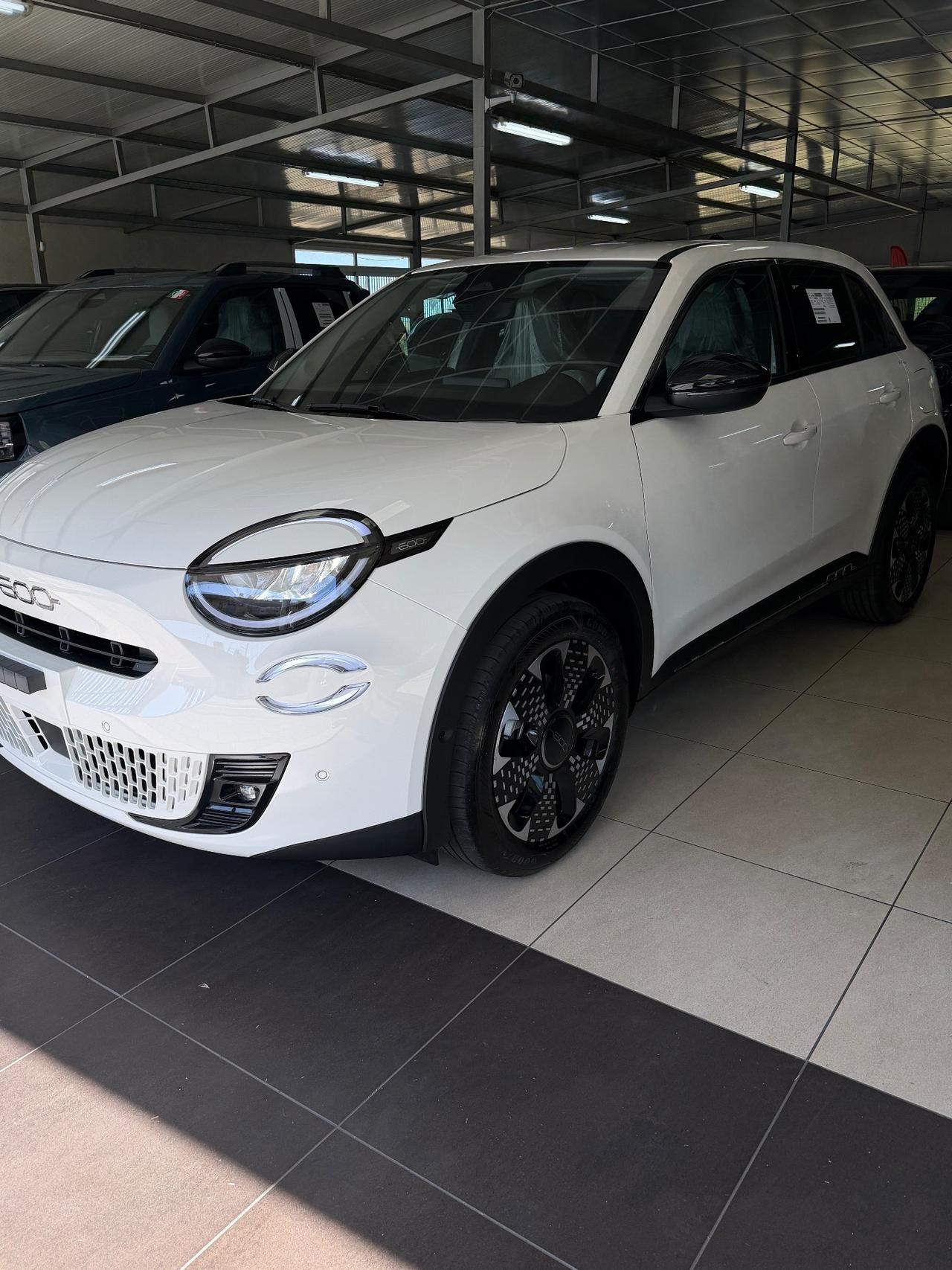 Fiat 600 Hybrid 110 CV DCT MHEV La Prima KM0 2026