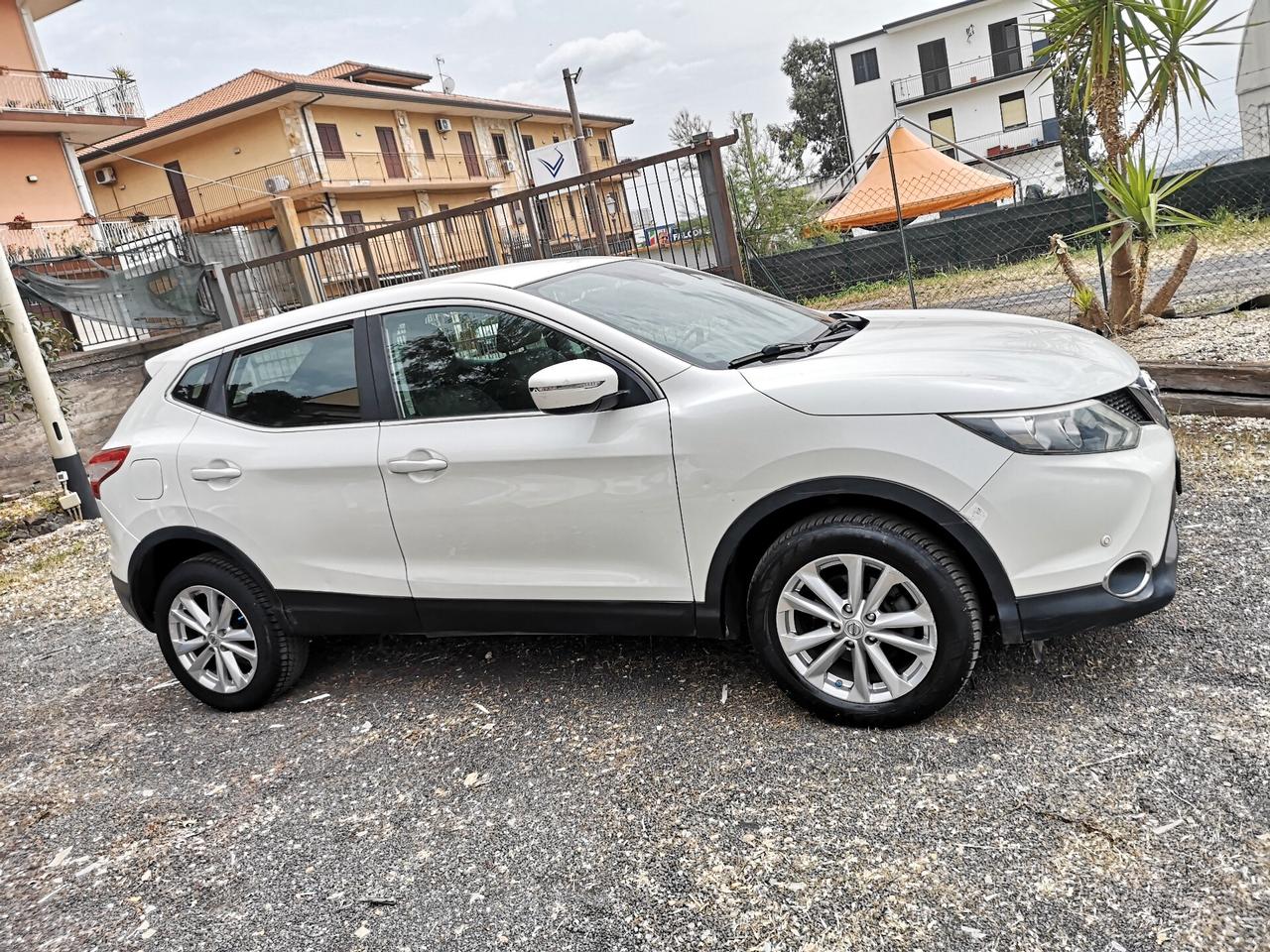 Nissan Qashqai 1.5 dCi DPF Visia