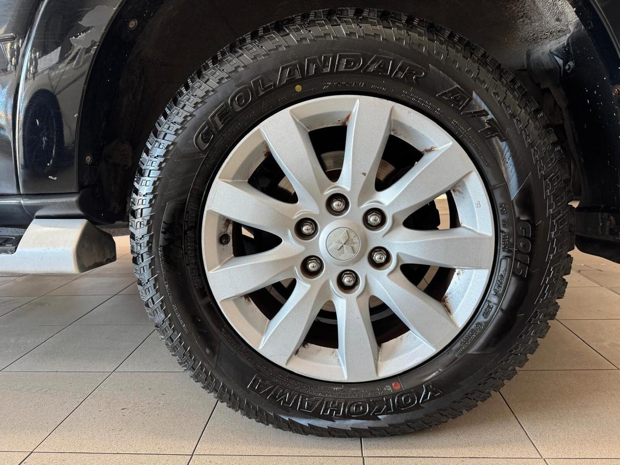Mitsubishi Pajero 3.2 DI-D 16V 5p. Intense DPF 7 POSTI FULL OPTIONAL PERFETTO!!!
