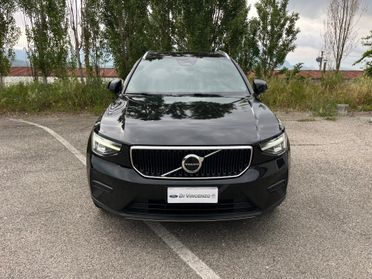 Volvo XC40 B3 automatico Plus Dark