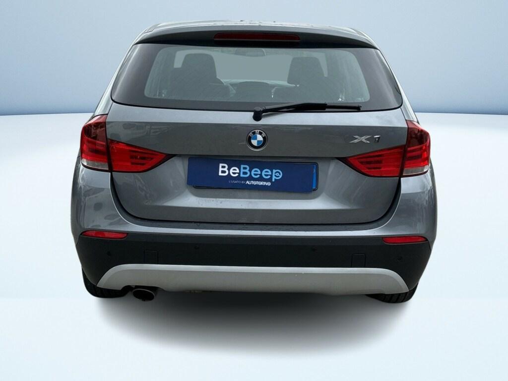 BMW X1 18 i Attiva sDrive