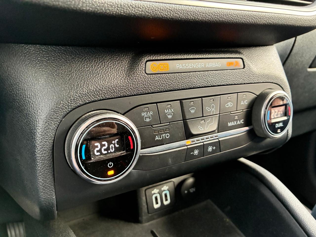 Ford Kuga 1.5 EcoBlue 120 CV 2WD Titanium Business