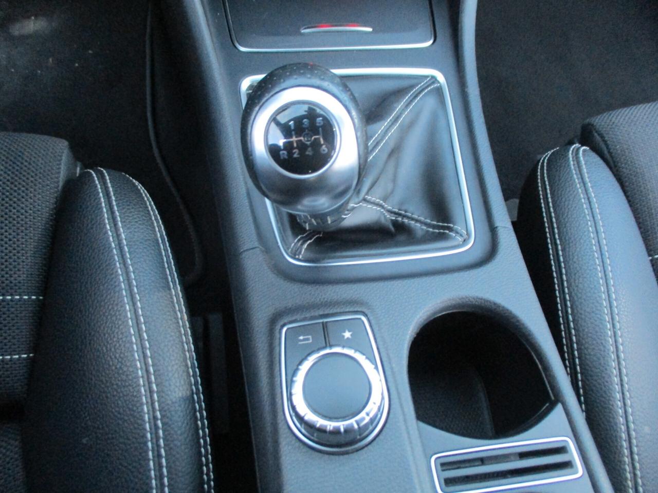 Mercedes-benz A 180 d Premium 2016