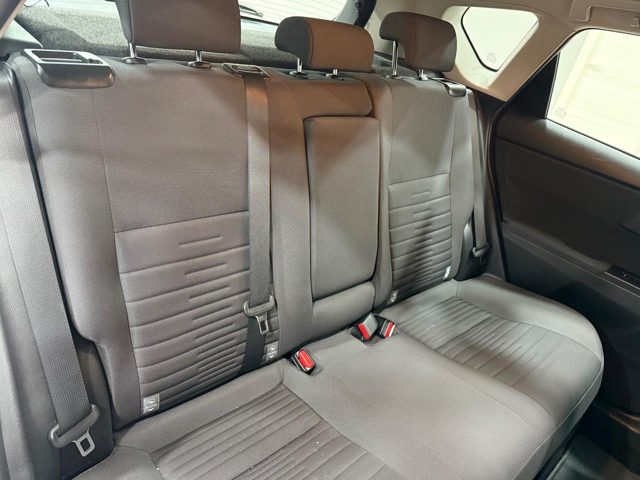 Toyota Auris 1.8 Hybrid Lounge