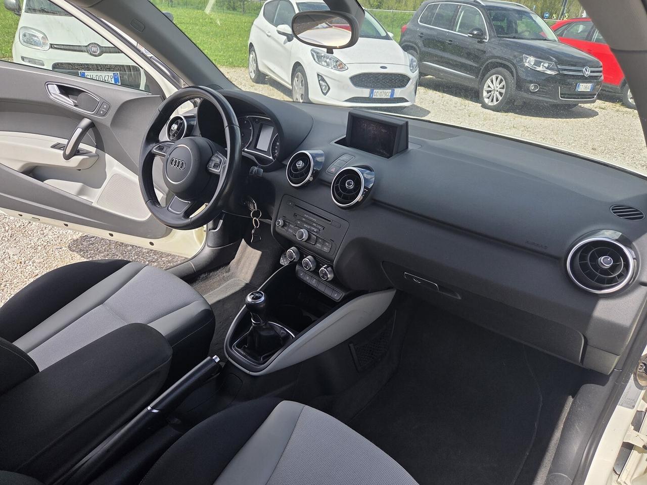 AUDI A1 1.6TDI 90CV