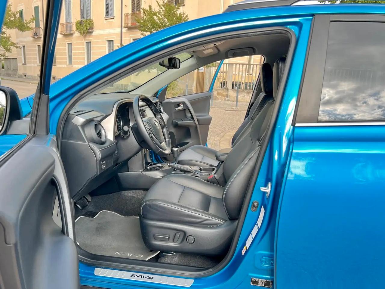 Toyota RAV 4 2.5 VVT-i HYBRID 4WD eCVT 197cv Lounge