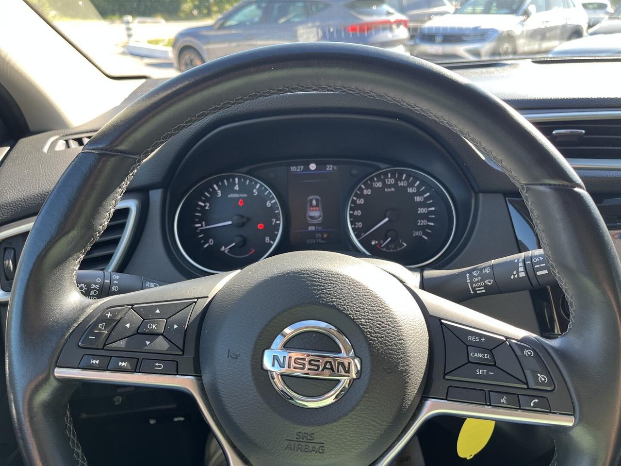 NISSAN QASHQAI 1300 DiG-T 140 cv Bussiness