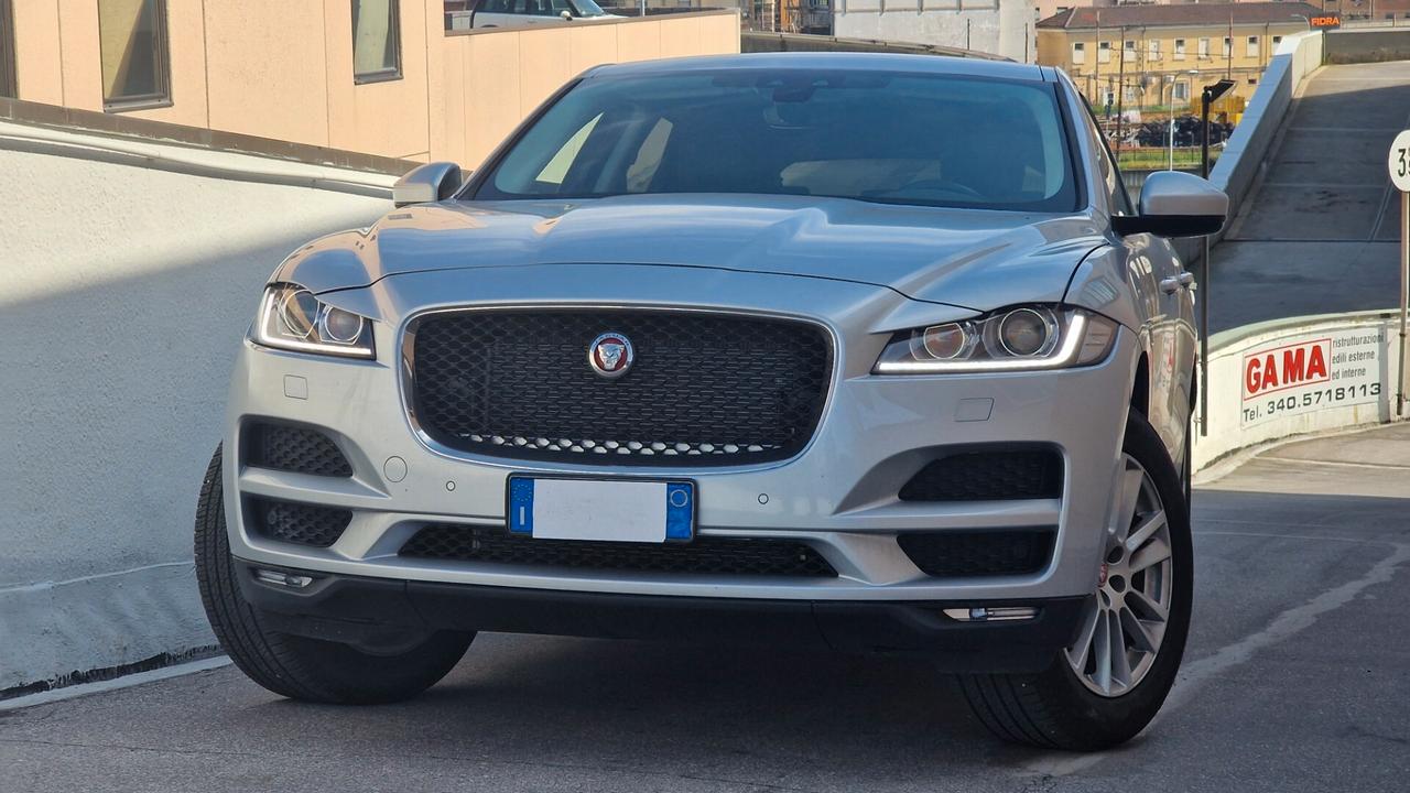 Jaguar F-Pace 2.0 D 180 CV AWD aut. Portfolio