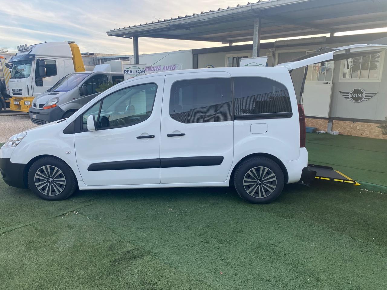 Peugeot Partner 1.6 HDI Pedana Disabile 2015