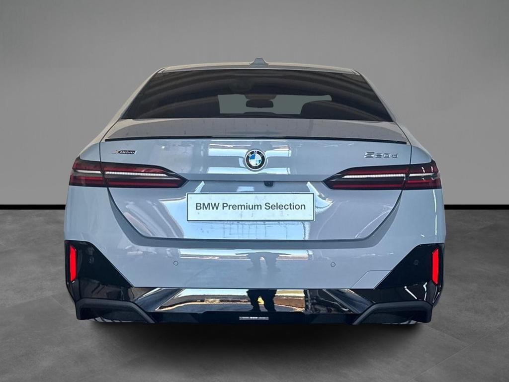 BMW Serie 5 Berlina 520 d 48V Msport xDrive Steptronic