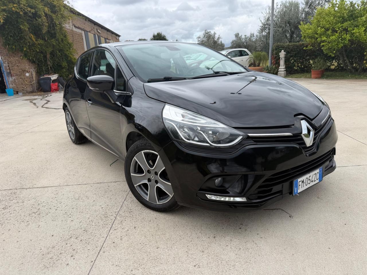 Renault Clio dCi 8V 75 CV 5 porte Duel