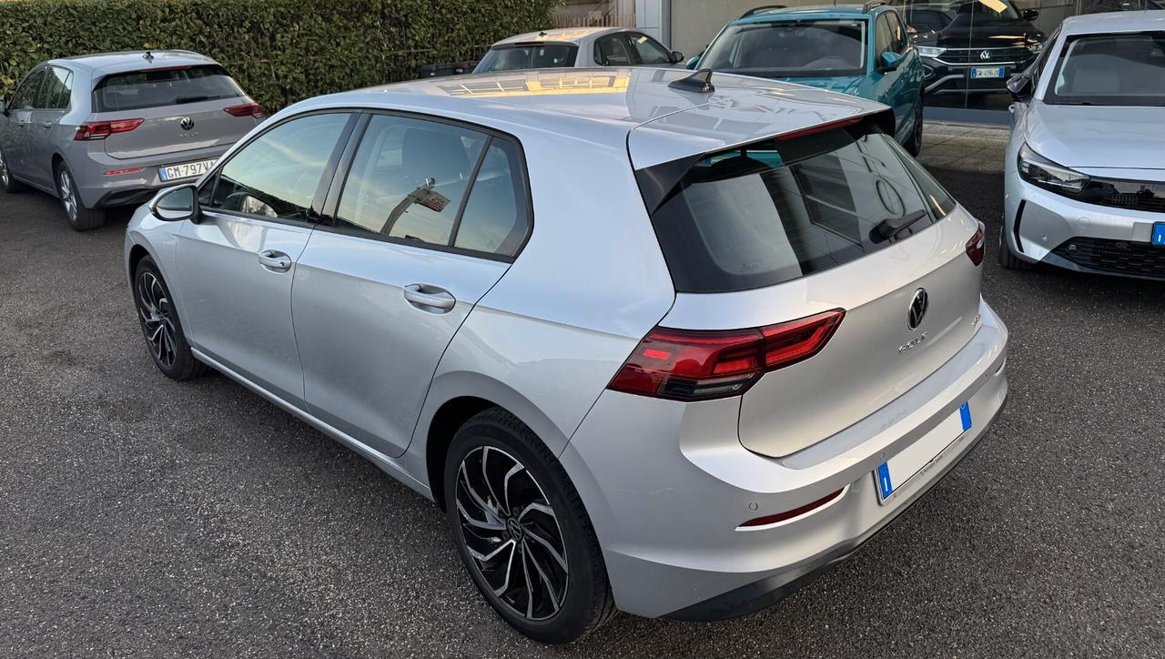 Volkswagen Golf 1.0 etsi evo Life 110cv dsg / NO VINCOLI