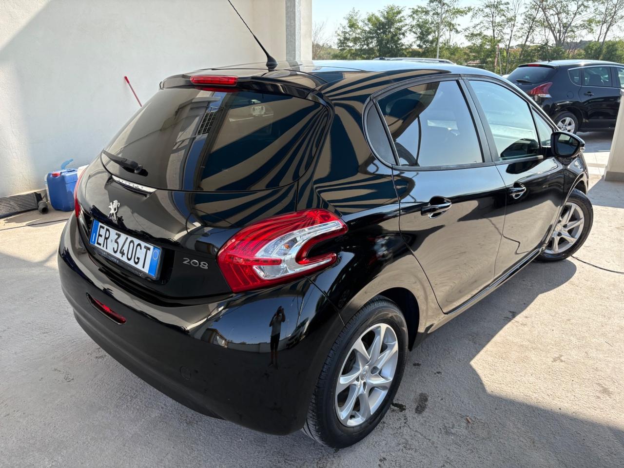Peugeot 208 1.4 HDi 68 CV 5 porte