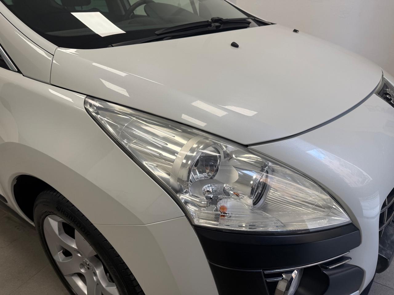 Peugeot 3008 1.6 HDi 115CV Business