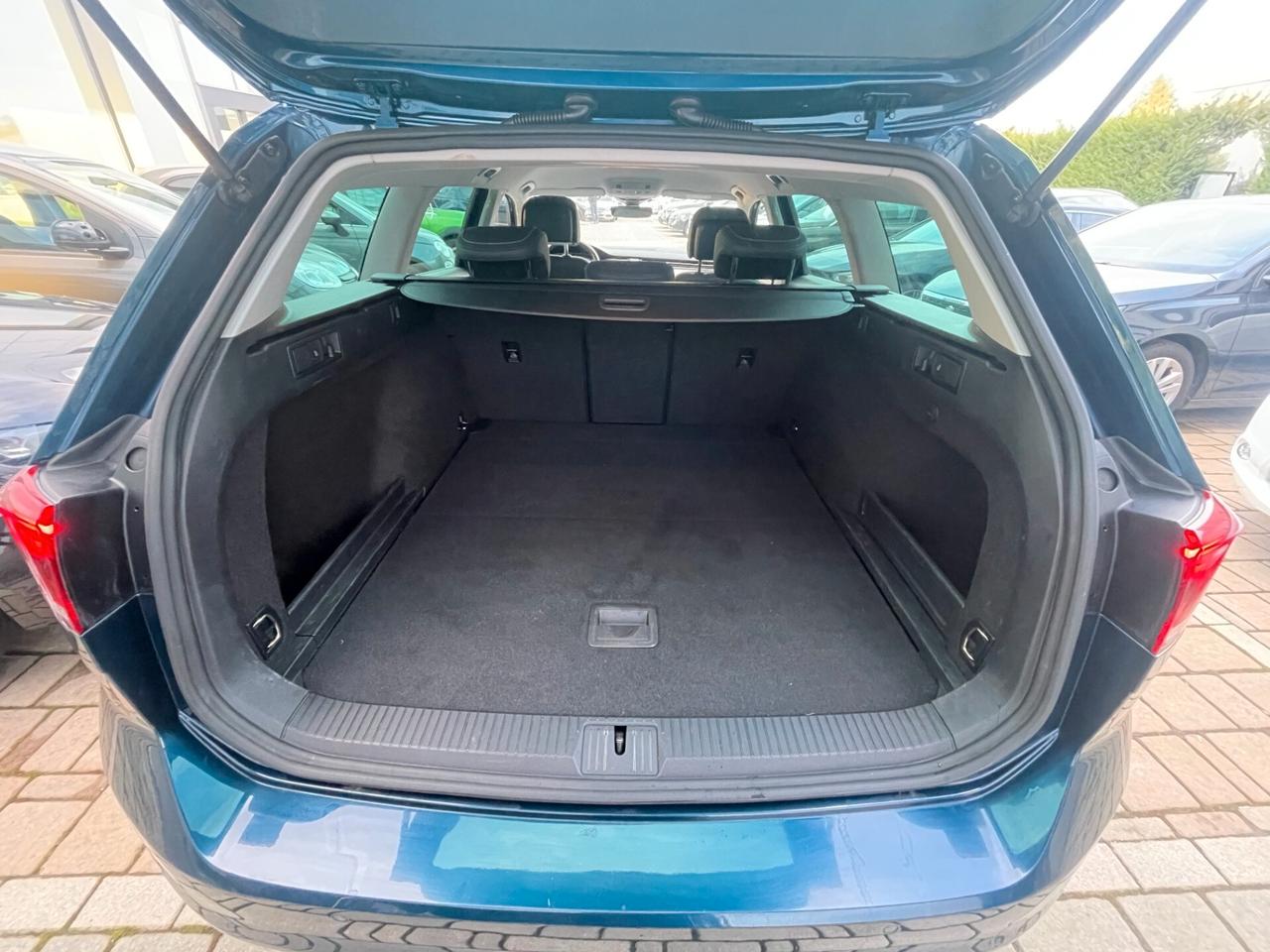 Volkswagen Passat Variant 2.0 TDI SCR 190 CV DSG Executive BMT