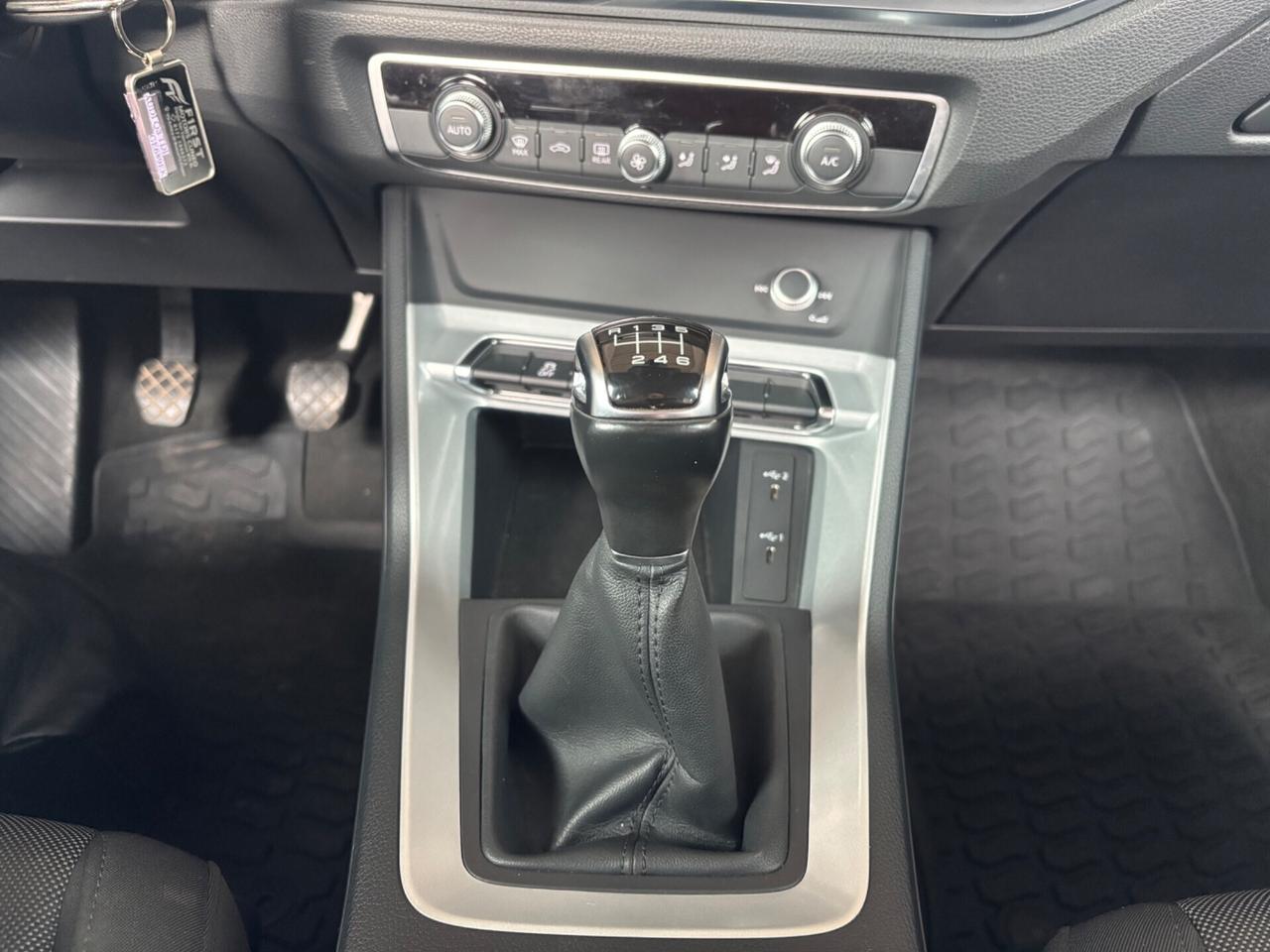 Audi Q3 35 TDI S line edition