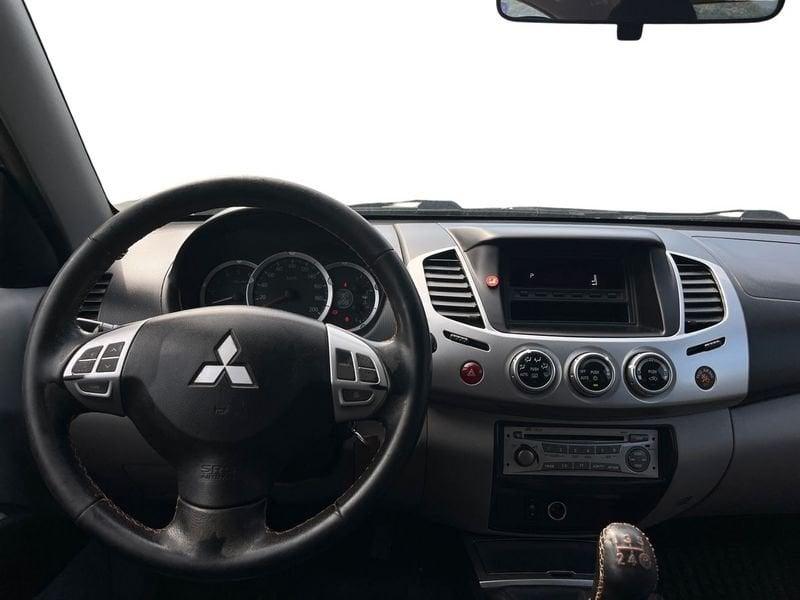 Mitsubishi L200 L200 2.5 DI-D/178CV DC Intense Plus