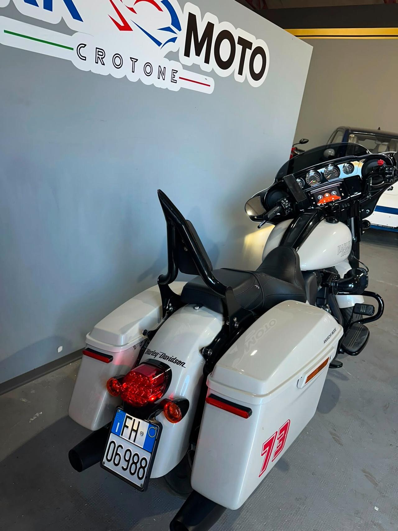 Harley-davidson FLHX Street Glide st
