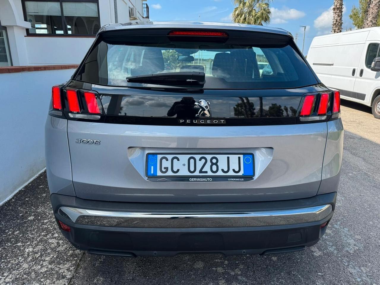 Peugeot 3008 Autocarro 5POSTI N1