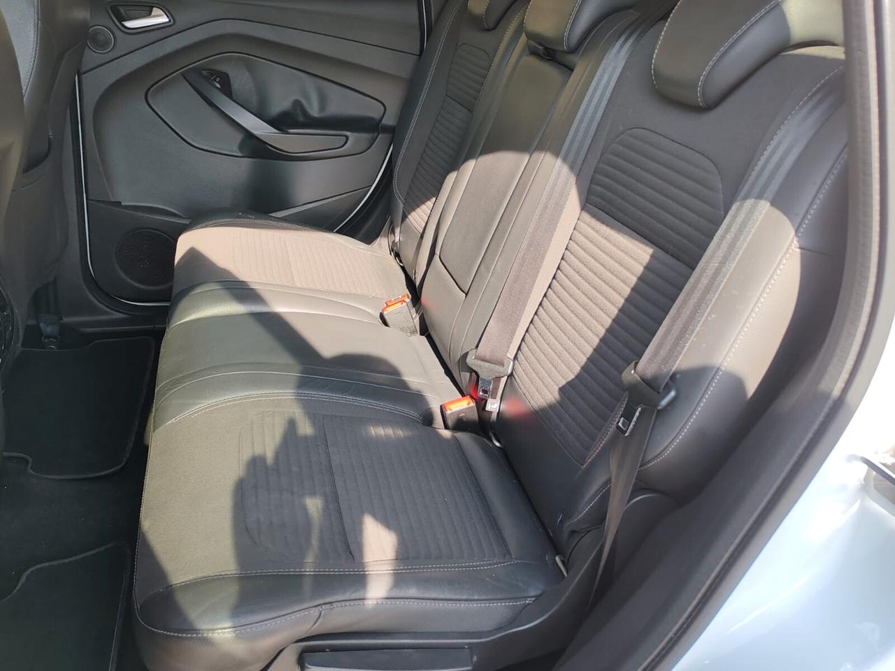 Ford Kuga 1.5 TDCI 120 CV S&S 2WD Titanium