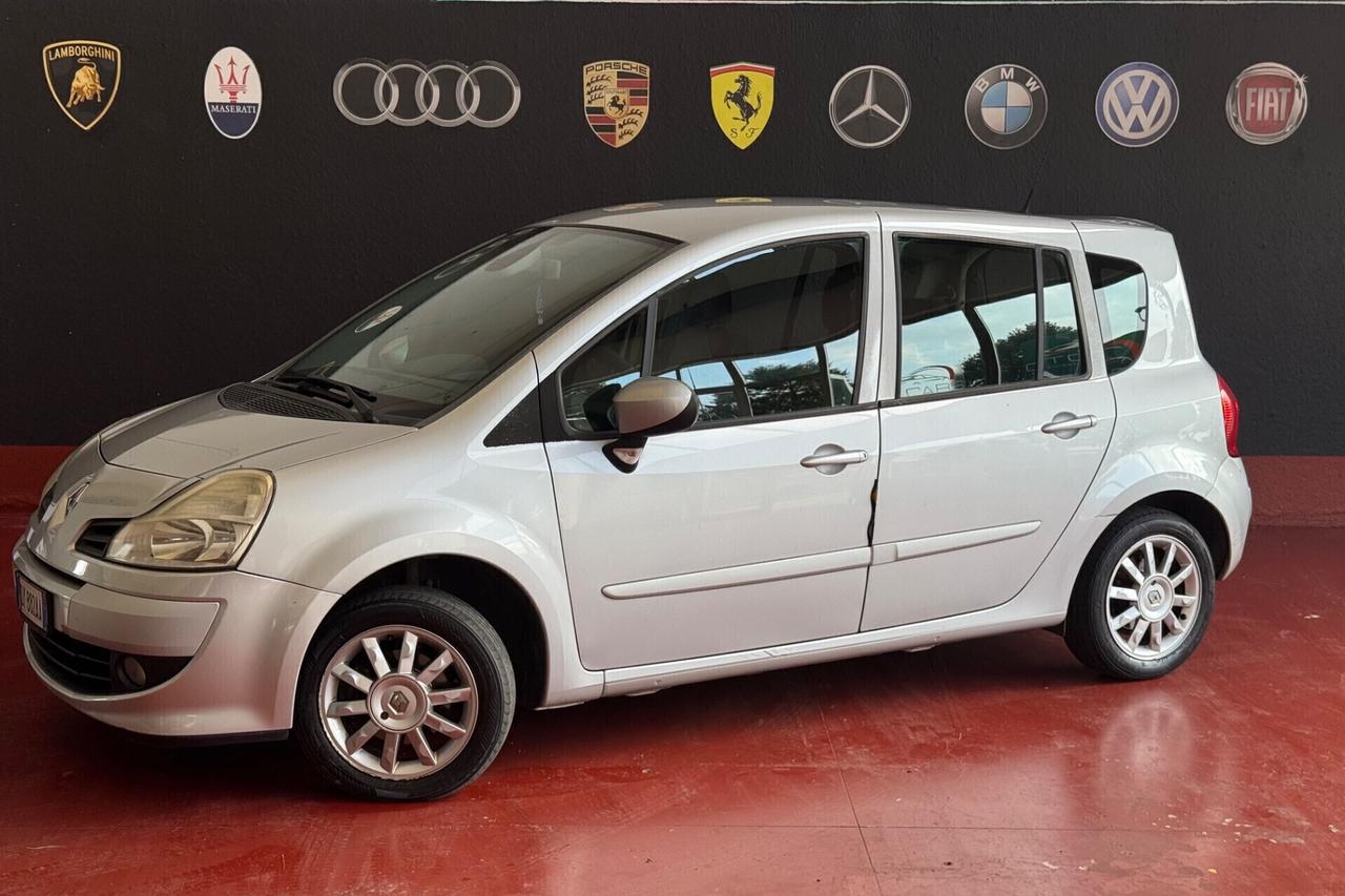 Renault Modus Grand 1.2 16V Dynamique