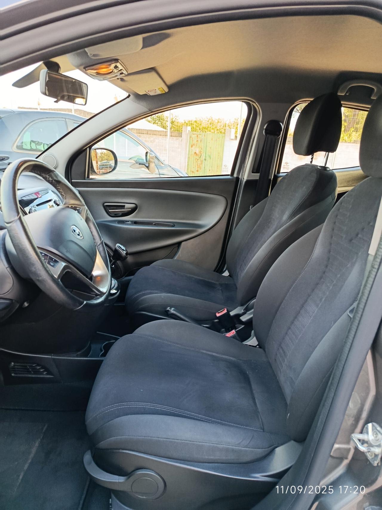 Lancia Ypsilon 1.3 MJT 16V 95 CV 5 porte S&S Gold