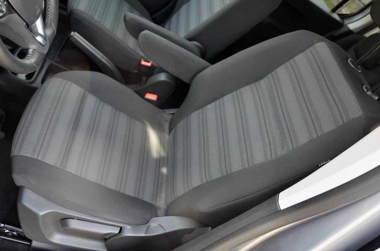 OPEL COMBO LIFE 1.5d 131cv, AUTO PARI AL NUOVO, UNICO UTILIZZATORE, PREZZO REALE