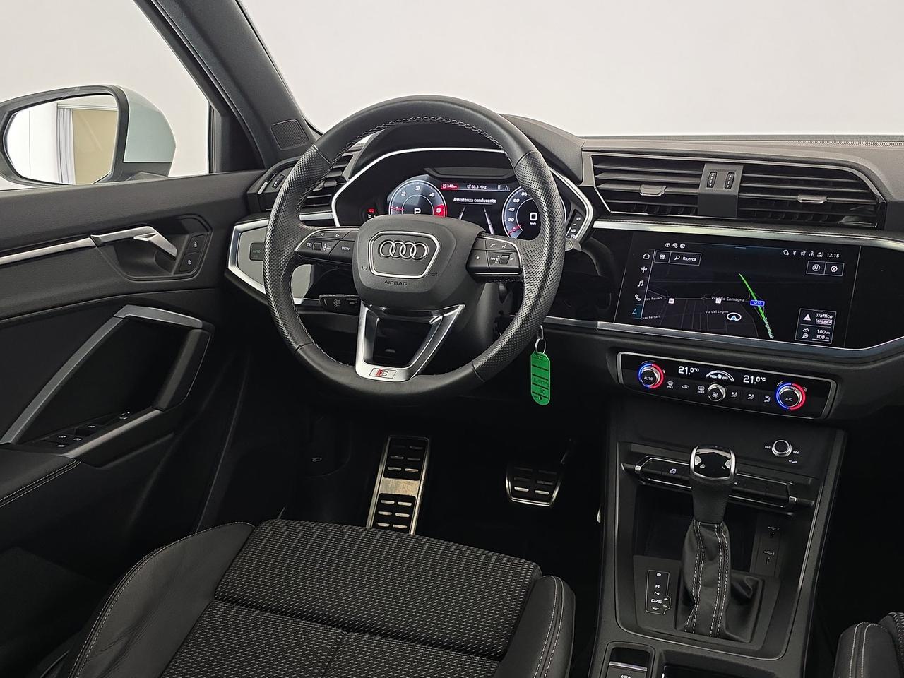 Audi Q3 35 2.0 tdi s line edition s-tronic