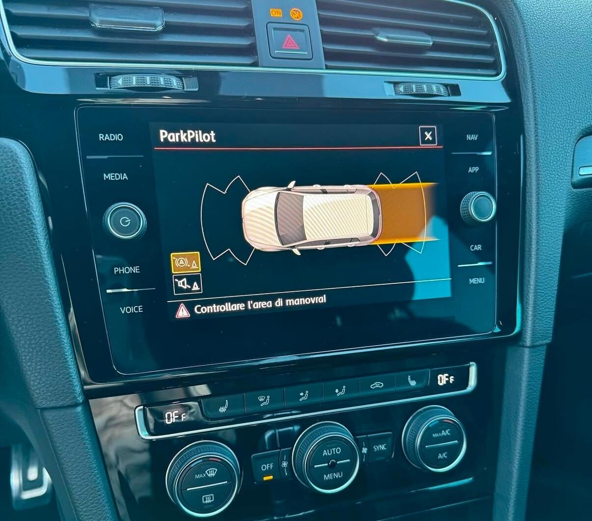 Volkswagen Golf GTD 2.0 TDI DSG 5p. BlueMotion Technology