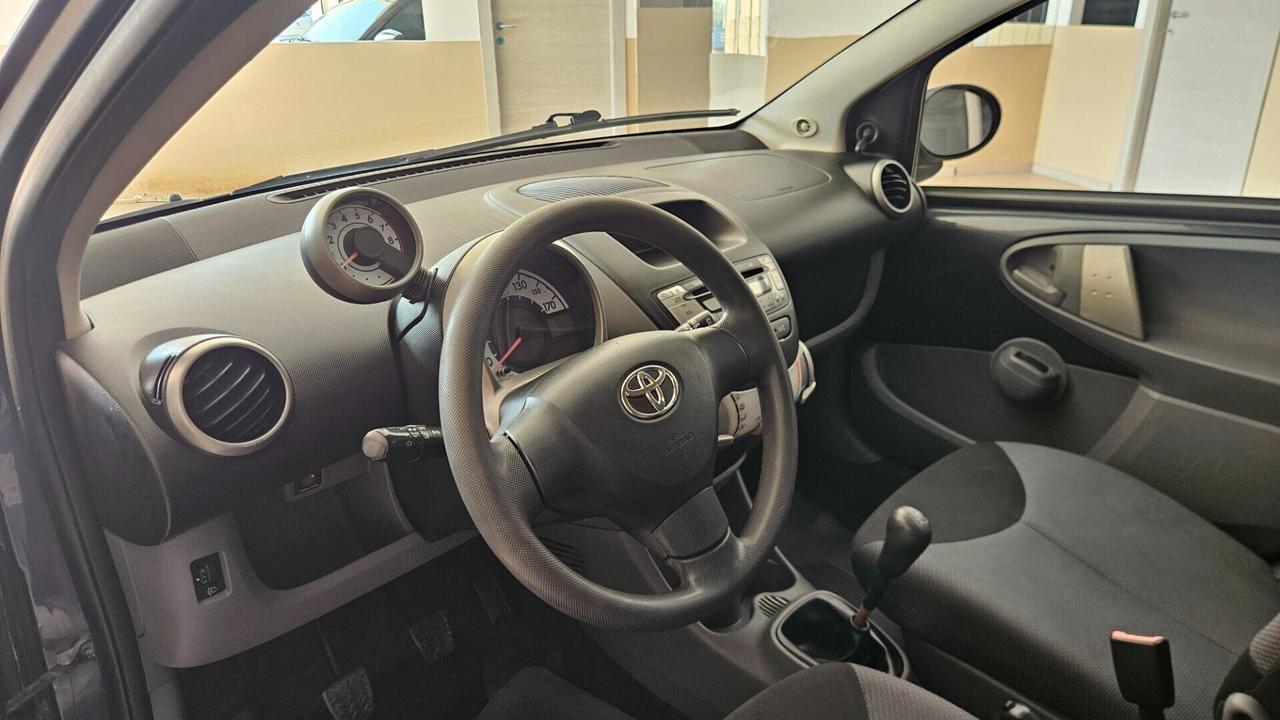 Toyota Aygo 1.0 12V VVT-i 5 porte