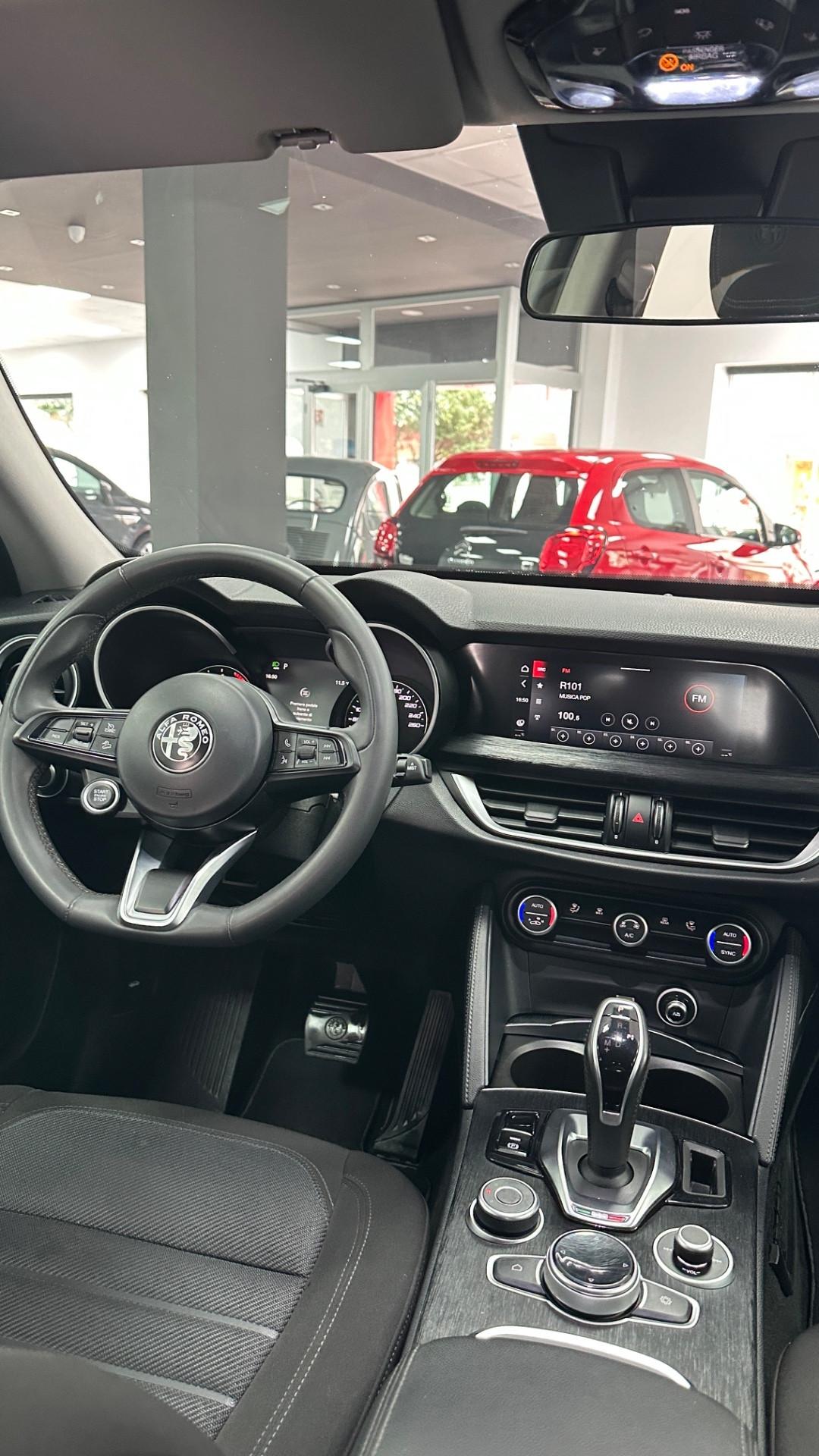 Alfa Romeo Stelvio 2.2 Turbodiesel 160 CV AT8 RWD Business