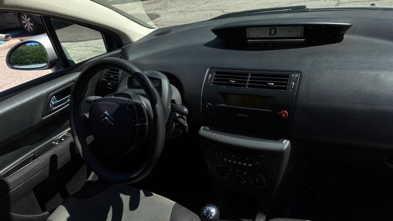 Citroen C4 1.4 cc benzina 120.000 km