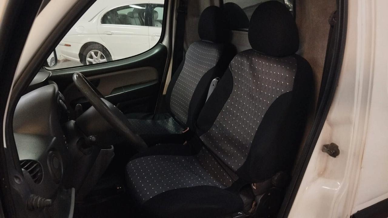 Fiat Doblo Doblò 1.6 16V Natural Power Active