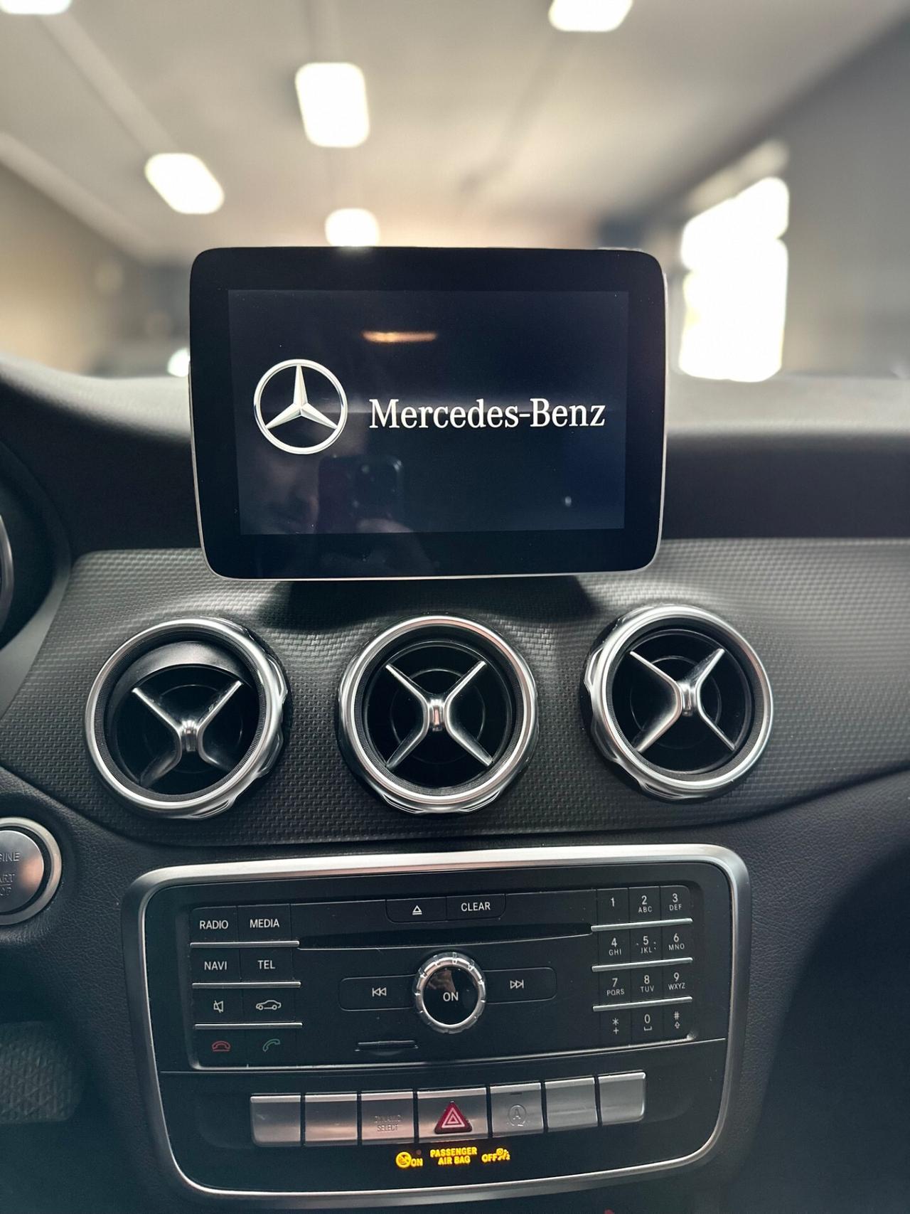 Mercedes-benz GLA 200 d Automatic Premium