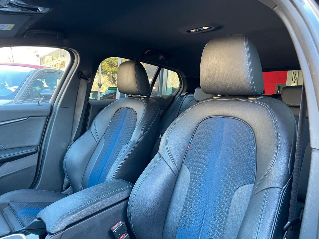 BMW 116d M-SPORT AUT 116cv *PACK LUCI*