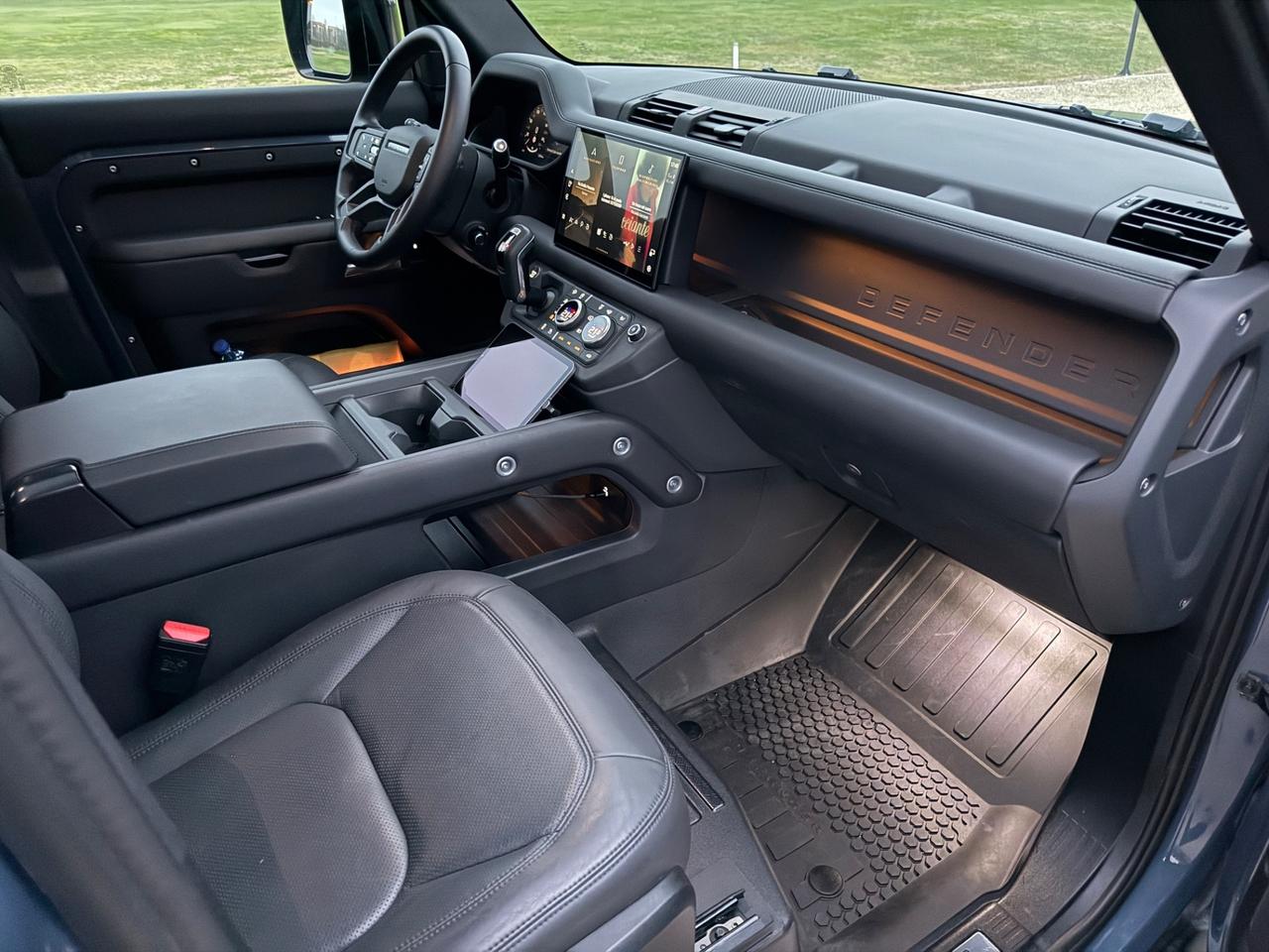 Land Rover Defender - subentro leasing leggere