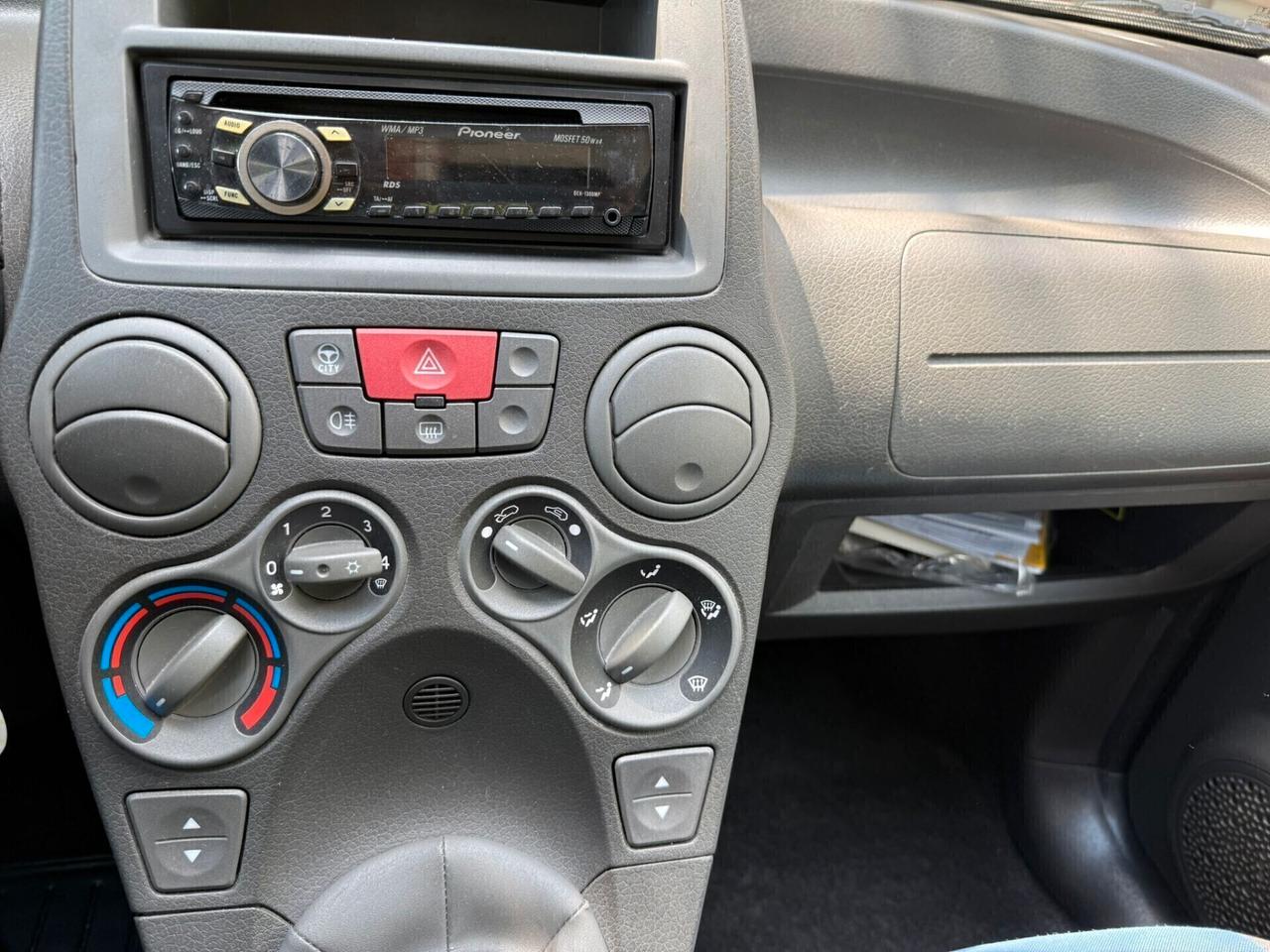 Fiat Panda 1.2 Dynamic neo-pat