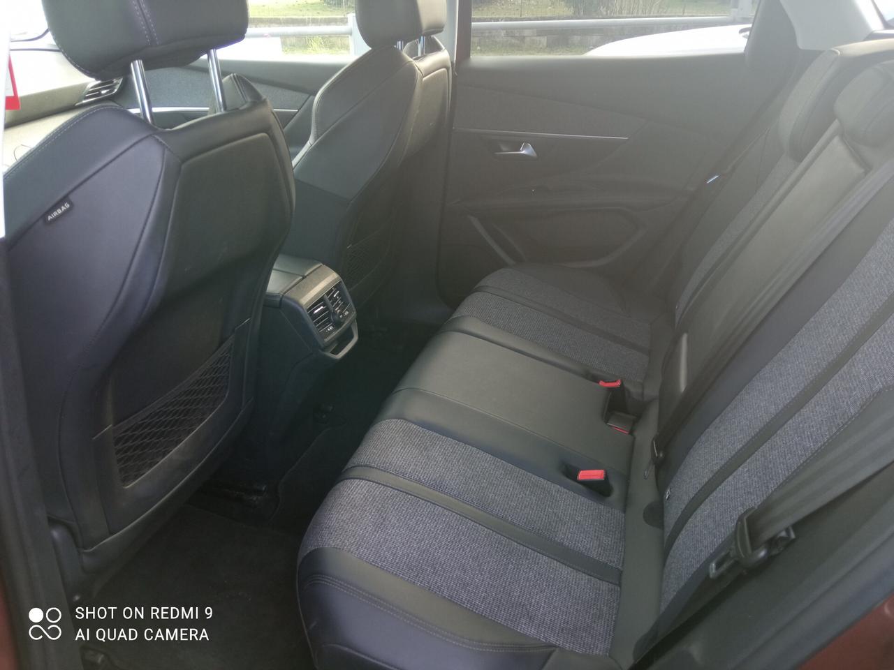 Peugeot 3008 1.2 PureTech 130CV S&S 5P Allure